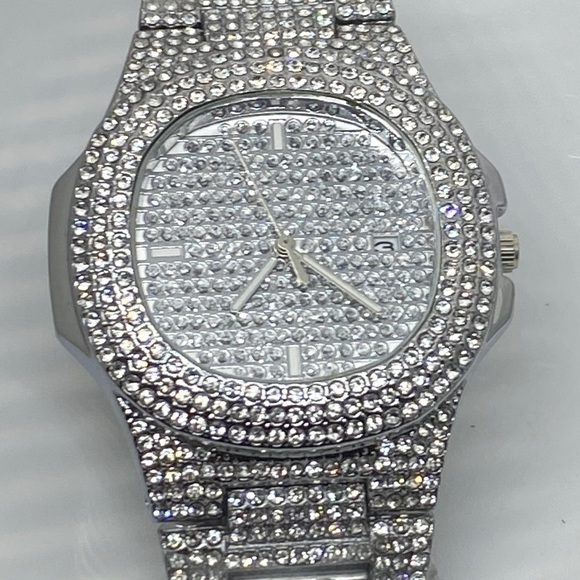 ICED OUT WATCH - Picture 4 of 4